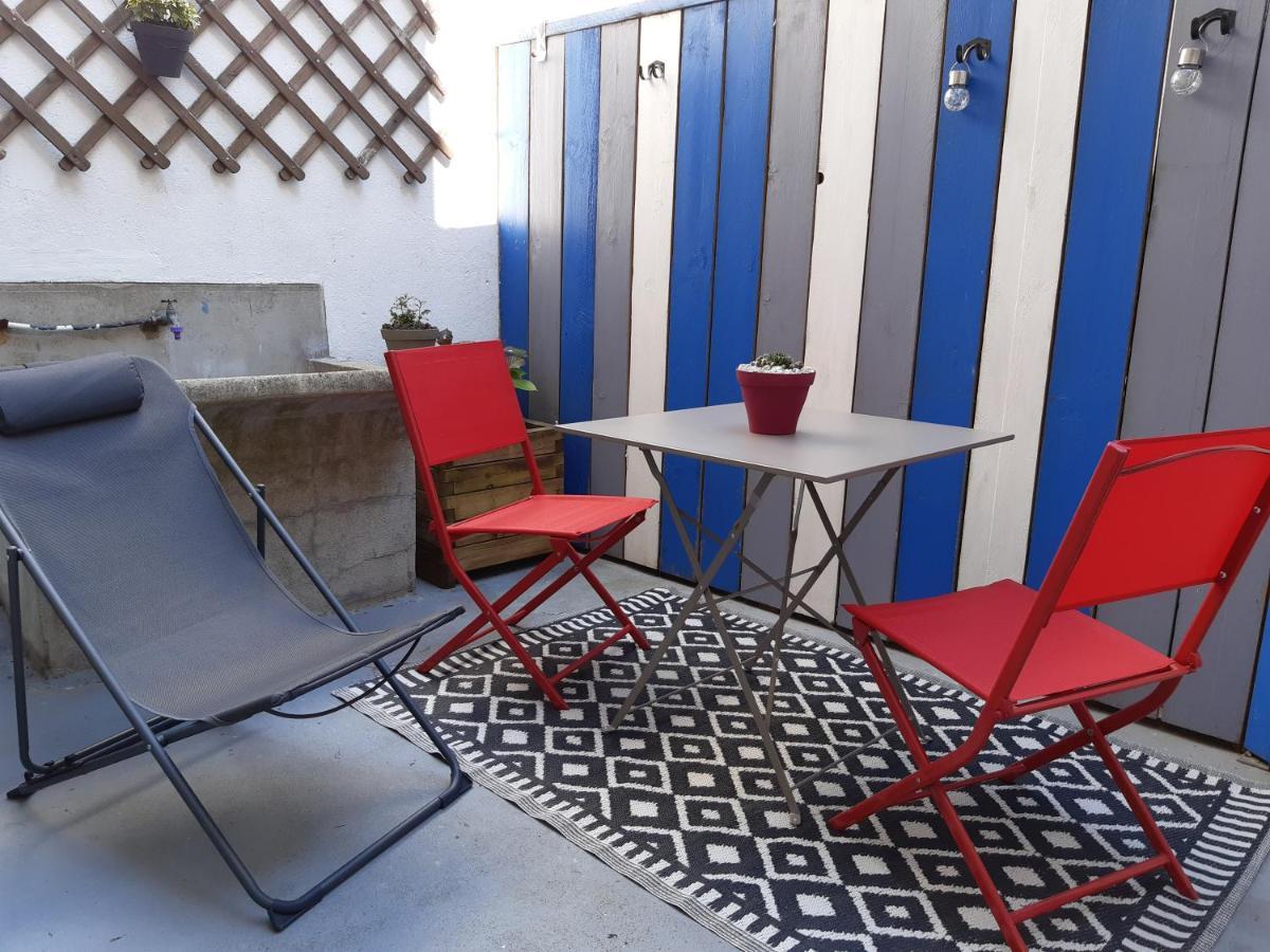 Appartement Haute Ville meublé avec cour privative Granville Extérieur photo