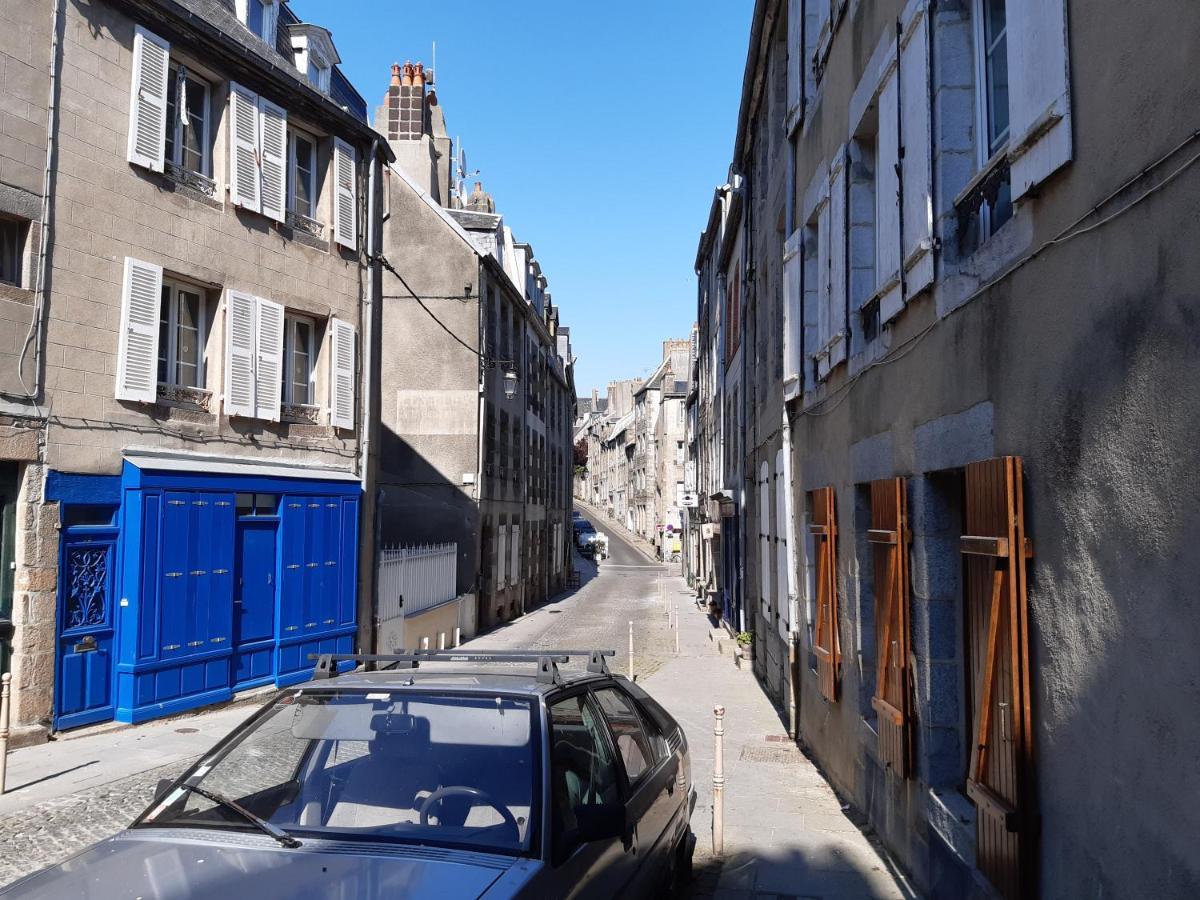 Appartement Haute Ville meublé avec cour privative Granville Extérieur photo